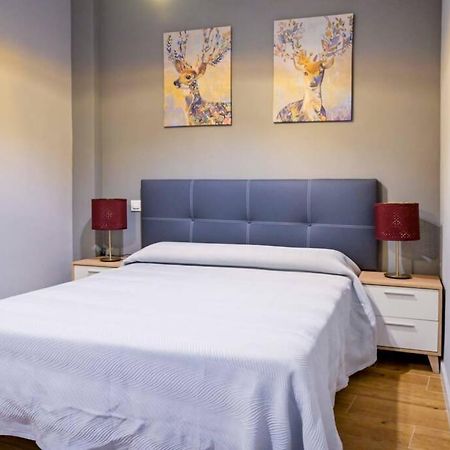 A - Apartamento Elegante Con Piscina Compartida Torrico المظهر الخارجي الصورة
