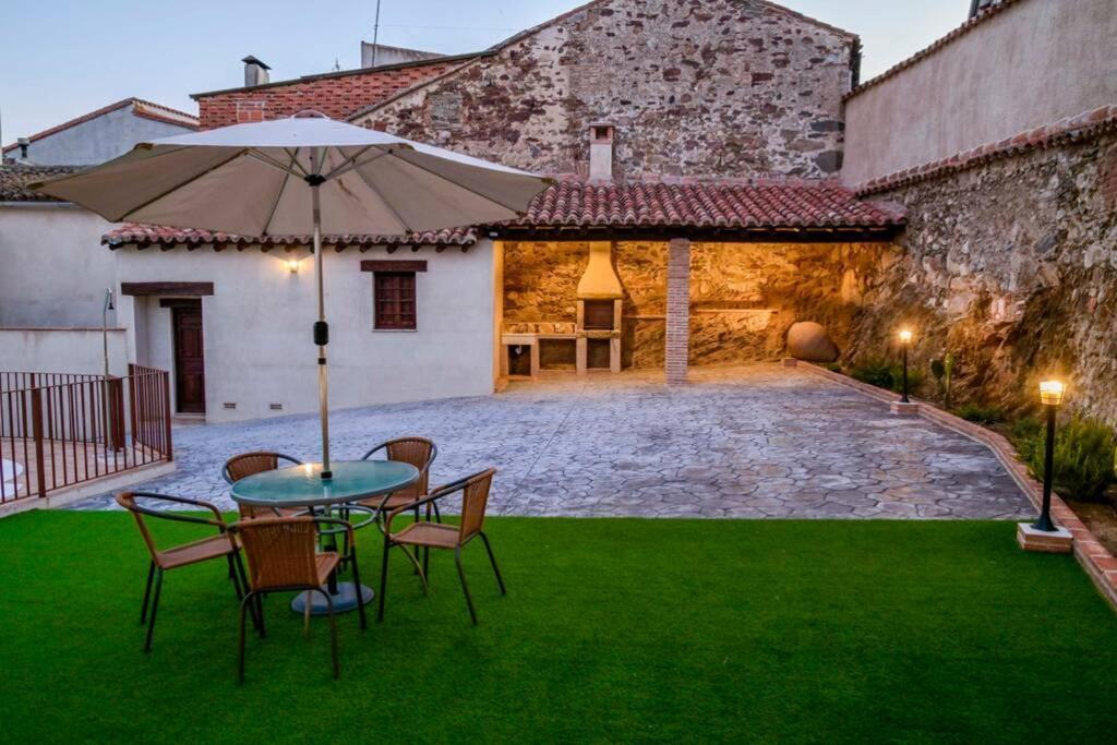 A - Apartamento Elegante Con Piscina Compartida Torrico المظهر الخارجي الصورة